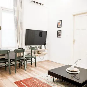 Stylish Central Location Kazincy Netflix 1Br Appartement