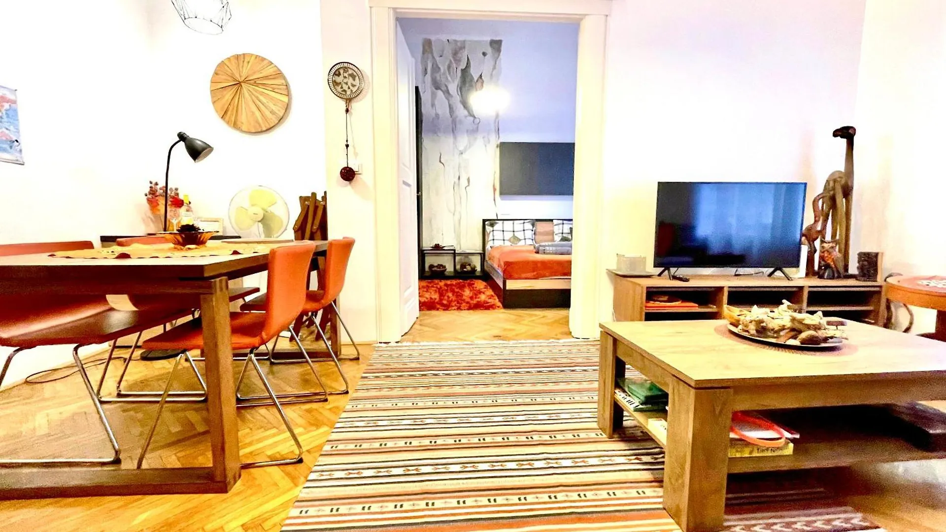 Orange Pearl Apartment 3 Rooms Next To Danube ブダペスト